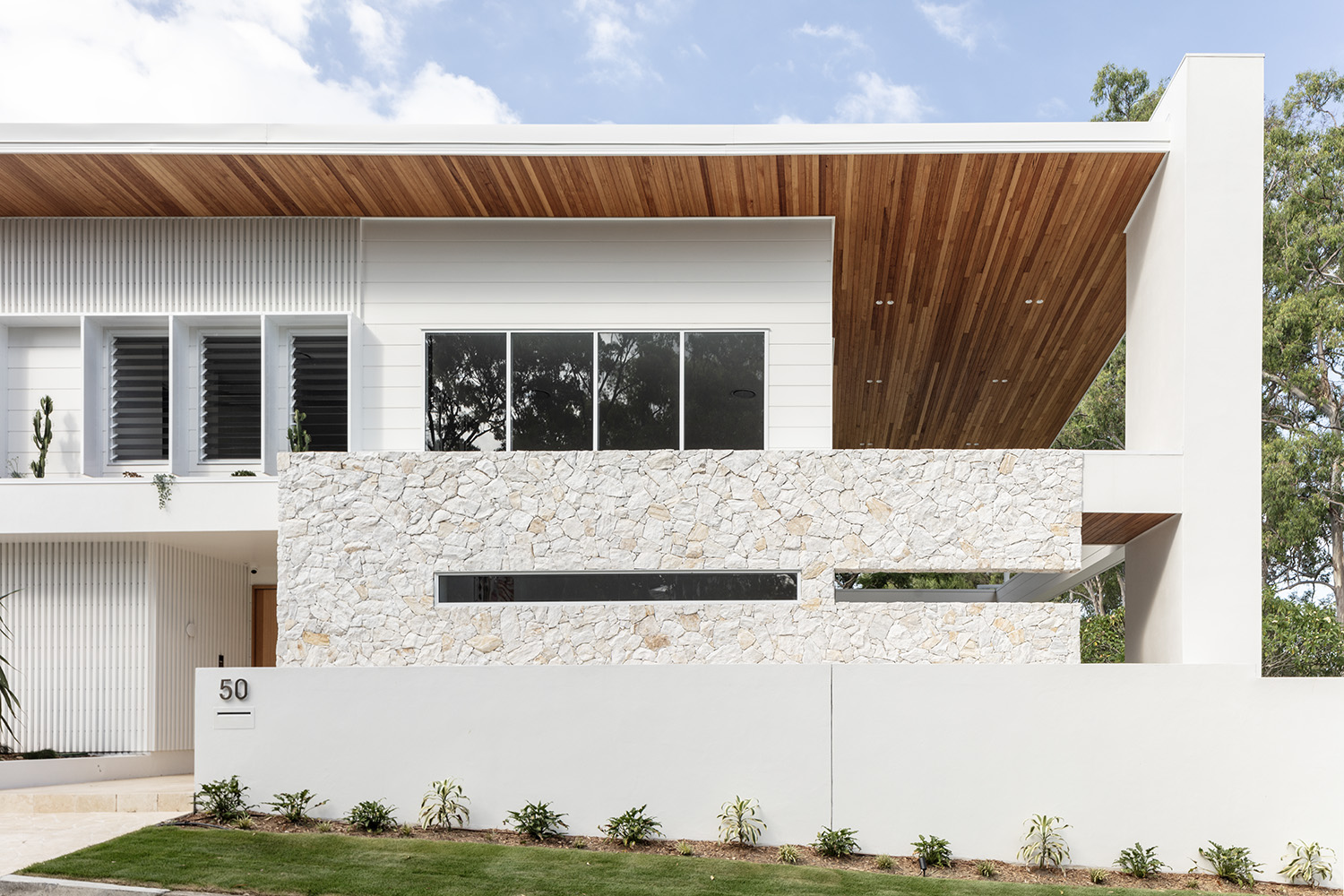 50 Canopus Street, Coorparoo by HNT Builders